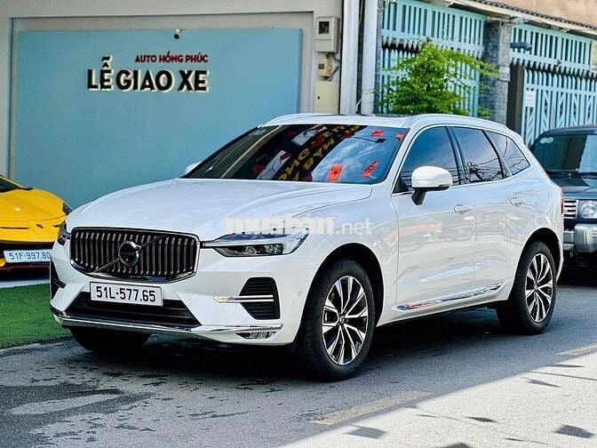 Volvo XC60 2024 ULTRA B6 AWD - 12700 km