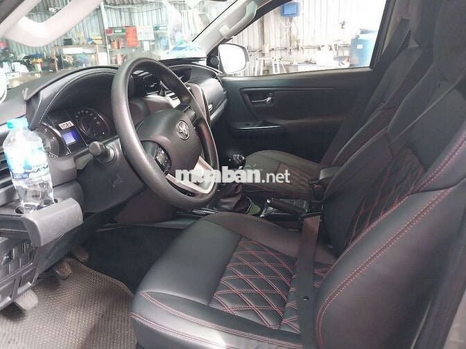 Toyota Fortuner 2019 2.4G 4x2 MT -