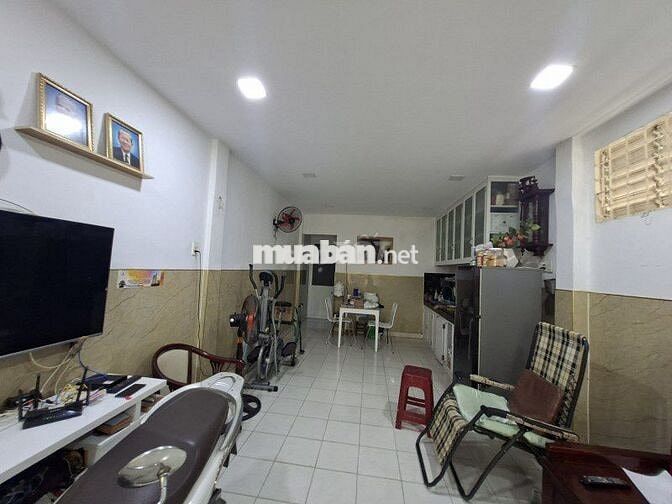 BÁN CĂN HỘ TẦNG TRỆT C/c NGUYỄN THIỆN THUẬT, Q.3 - 3,3 TỶ