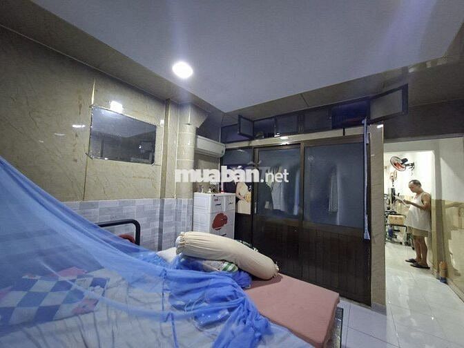 BÁN CĂN HỘ TẦNG TRỆT C/c NGUYỄN THIỆN THUẬT, Q.3 - 3,3 TỶ