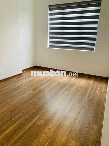 Phòng master cửa sổ trong căn 2 phòng ngủ Q7 Riverside