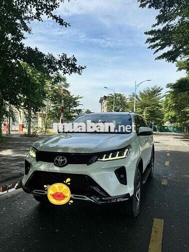 Toyota  LEGENDER sx 2022  2.4 AT 1 cầu chinh chu