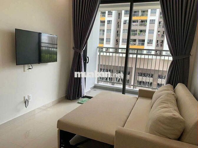 Phòng master cửa sổ trong căn 2 phòng ngủ Q7 Riverside