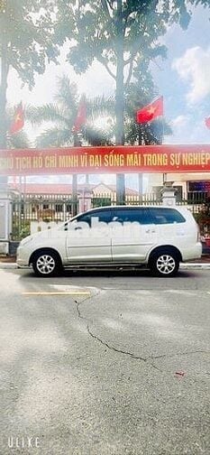 Toyota Innova 2006 G - 222 km