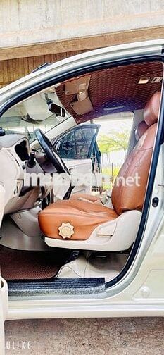 Toyota Innova 2006 G - 222 km