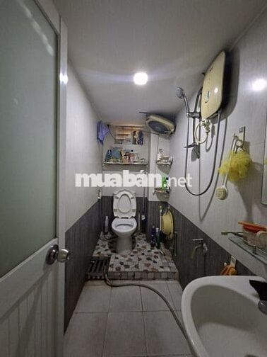 BÁN CĂN HỘ TẦNG TRỆT C/c NGUYỄN THIỆN THUẬT, Q.3 - 3,3 TỶ