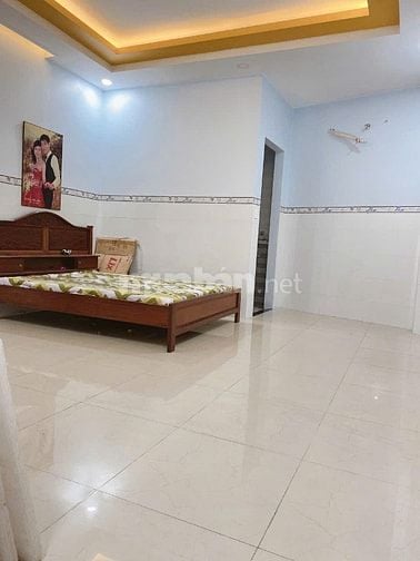 Bán nhà trệt 4 lầu mặt tiền kinh doanh 8T5
