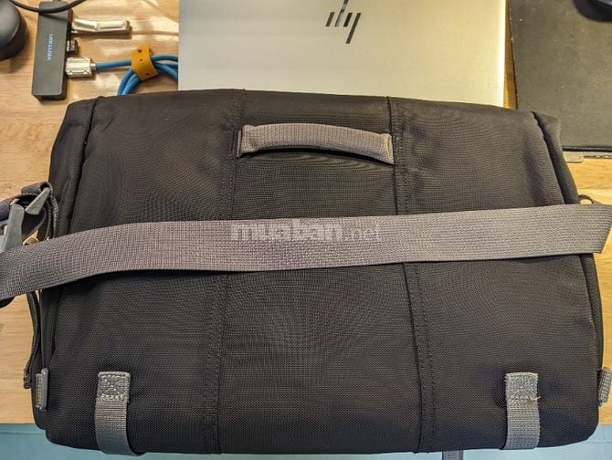 Túi Timbuk2 Classic Messenger Bag cỡ S, màu đen
