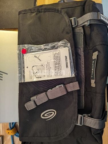 Túi Timbuk2 Classic Messenger Bag cỡ S, màu đen