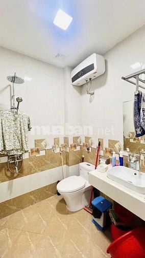 NHÀ ĐẸP ĐỊNH CÔNG – NGÕ THÔNG KINH DOANH – Ô TÔ GẦN NHÀ –FULL NỘI THẤT