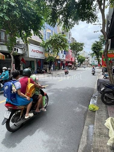 Bán nhà mặt tiền đường 12A P6 Q4,dt:4x14m,giá:16,4tỷ(4 lầu)