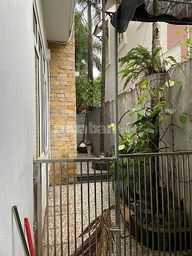 CC cho thuê BT sân vườn DT 180m2 , 3,5T , MT8m, Trần Đại Nghĩa, 40tr.