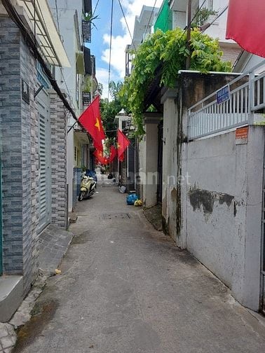 Bán nhà hẻm 4 mét đường Tôn Thất Thuyết Q4 gần chợ Xóm Chiếu 143m2