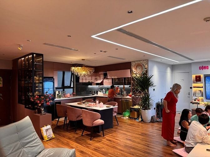Chính chủ cần bán căn hộ tầng trung toà S5 gold mark City