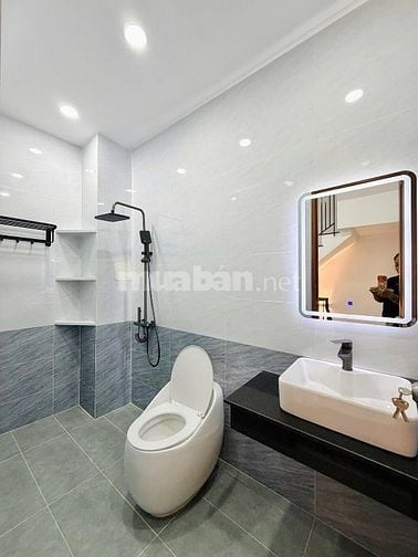 ⭐️Nhà 3 Lầu DT:4,2x12m tuyệt đẹp Cao cấp hẻm Quang Trung, P11.