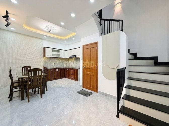 ⭐️Nhà 3 Lầu DT:4,2x12m tuyệt đẹp Cao cấp hẻm Quang Trung, P11.