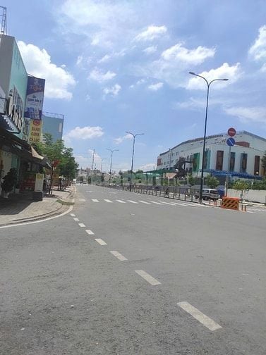 BÁN LÔ ĐẤT GẦN ĐH VLU - HXH DƯƠNG QUẢNG HÀM, P.5, GÒ VẤP DT 4X20-6TY