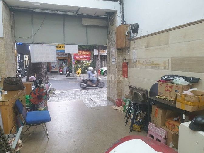 Cho thuê nhà mặt tiền Trần Quang Khải, Phường Tân Định, Quận 1