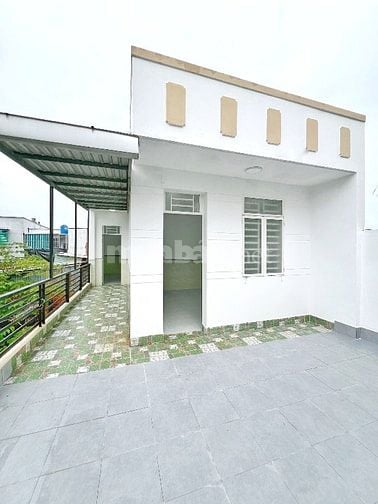 Bán nhà 1trệt 1lầu 80m2 (3PN) tại trung tâm TT Cần Giuộc, Long An.