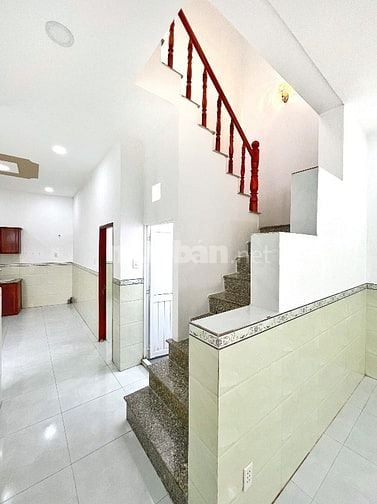 Bán nhà 1trệt 1lầu 80m2 (3PN) tại trung tâm TT Cần Giuộc, Long An.