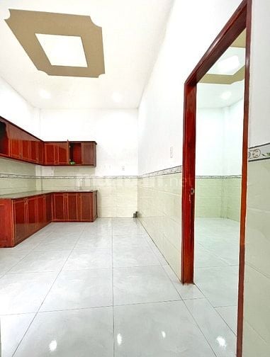 Bán nhà 1trệt 1lầu 80m2 (3PN) tại trung tâm TT Cần Giuộc, Long An.