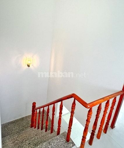 Bán nhà 1trệt 1lầu 80m2 (3PN) tại trung tâm TT Cần Giuộc, Long An.