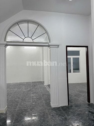 Chính chủ cho thuê nhà đẹp làm văn phòng, số 3 Nguyễn Bá Tuyển