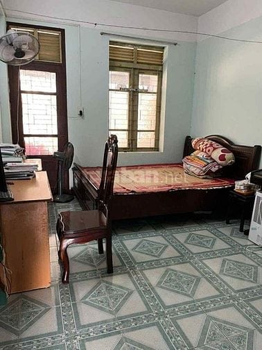 Bán căn hộ tập thể tầng 4 75m2 tại 658 Trương Định