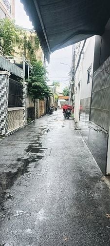 Nhà kiệt ô tô Hà Huy Tập - Khu dân trí, không ngập
