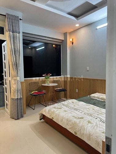 Bán nhà chính chủ Trệt + 3 Lầu Nguyễn Văn Nghi