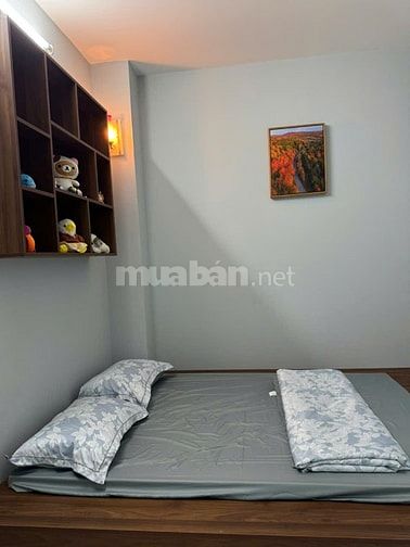 Bán nhà chính chủ Trệt + 3 Lầu Nguyễn Văn Nghi
