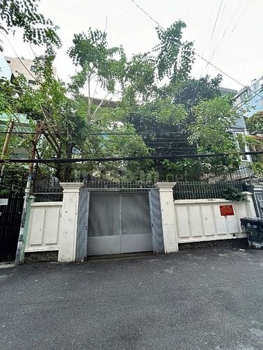 biệt thự trung tâm Quận 3,DT:8,8x21, trệt, lửng, 2 lầu, st, giá:39 tỷ