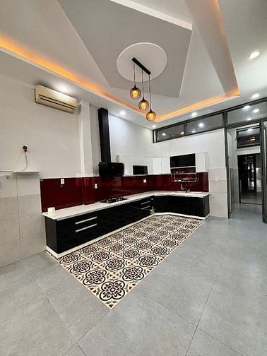 Nhà rộng cho thuê giá rẻ An Dương Vương (4 x 25) (4pn - 4wc)