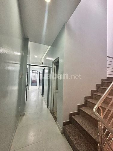 Nhà rộng cho thuê giá rẻ An Dương Vương (4 x 25) (4pn - 4wc)