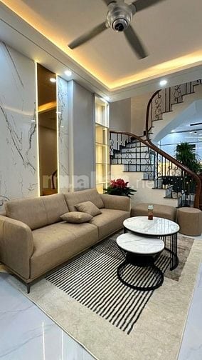 Nhà đẹp full nội thất xịn Minh Khai - 41m2 gần ô tô - ngõ thông