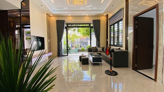 🏡BÁN  BIỆT THỰ HIỆN ĐẠI MÁI NHẬT GÓC 2 MẶT TIỀN10x14m – FULL NỘI THẤT