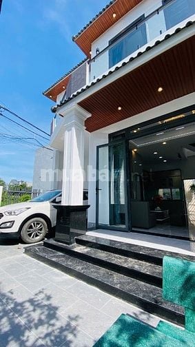 🏡BÁN  BIỆT THỰ HIỆN ĐẠI MÁI NHẬT GÓC 2 MẶT TIỀN10x14m – FULL NỘI THẤT