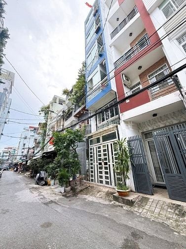 Chính chủ bán nhà HXH 6m Thành Thái Q.10 - 178m2 - 6pn 7wc - giá 10,7