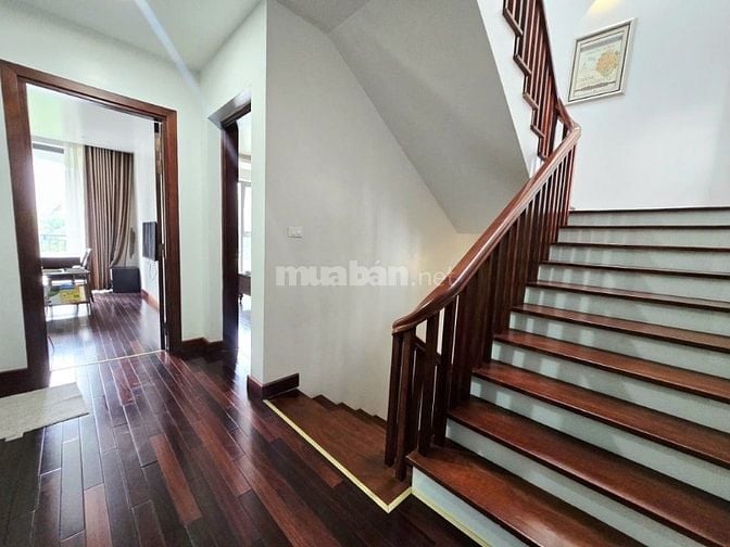 Bán Kiệt tác Hiện đại – Nhà 7 Tầng TM, Gara Ô TÔ - NGUYỄN PHONG SẮC