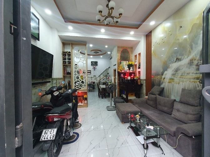 Nhà mới đẹp sổ đỏ chính chủ (song hẻm) : 1 trệt 1 lầu 2p ngủ 2wc 