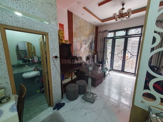 Nhà mới đẹp sổ đỏ chính chủ (song hẻm) : 1 trệt 1 lầu 2p ngủ 2wc 