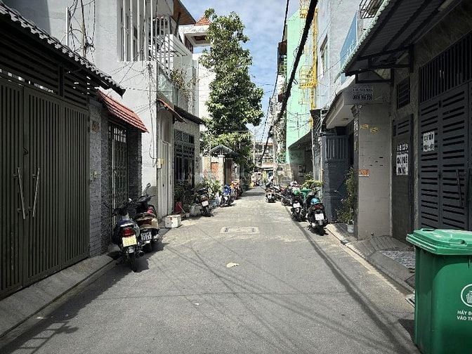 Nhà bán Trường Chinh (84,7m2) 2 tầng (3pn - 2wc) - Quận Tân Bình