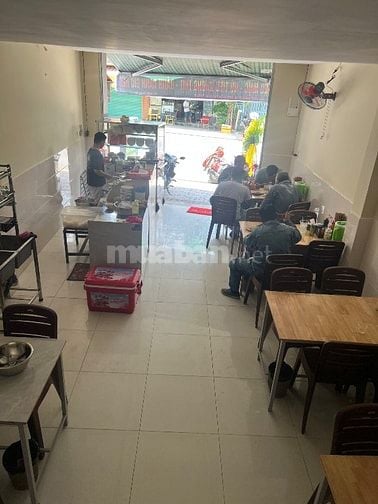 Quán ngang 4,5m dài 16m nằm sau chợ cao đồng tiện buôn bán 