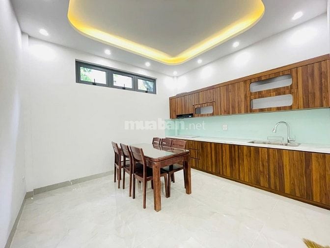 Phố Phú Thượng, DT: 64m2, 6 tầng thang máy ( 10 phòng ) ô tô đỗ cửa