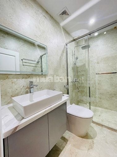 Phố Phú Thượng, DT: 64m2, 6 tầng thang máy ( 10 phòng ) ô tô đỗ cửa