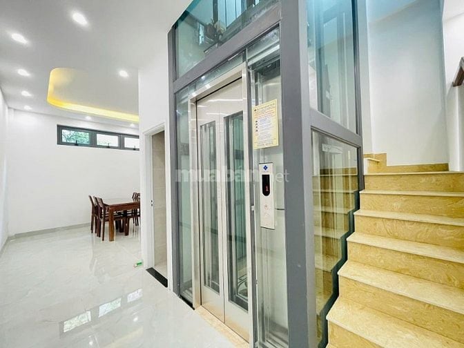 Phố Phú Thượng, DT: 64m2, 6 tầng thang máy ( 10 phòng ) ô tô đỗ cửa