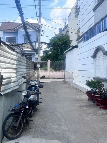 hà hẻm ô tô 1806 Huỳnh Tấn Phát, gần Phú Mỹ Hưng Q7 ,5PN, 4WC – Giá
