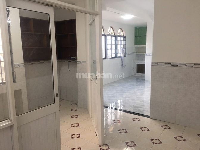 Cho thuê căn hộ chung cư C3 đường Tân Vĩnh P. 6 Q. 4 