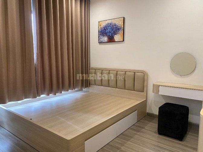 Căn hộ 2PN, 2WC, view sông, quảng trường, gần Vincom Mega Mall