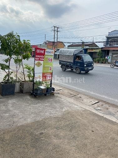 Bán nhà mặt tiền QL1A – vị trí vàng kinh doanh, sổ hồng riêng, giá tốt
